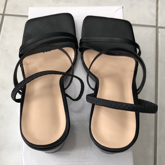 Chunky Heeled Slingback Sandals - Picture 7 of 8